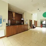 Metro Dublin Airport Hotel 4*