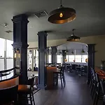 Metro Dublin Airport 4*