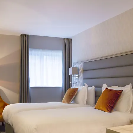 Metro Dublin Airport Hotel 4*