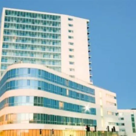 メトロ ダブリン エアポート サントリー