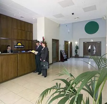 Отель Metro Dublin Airport