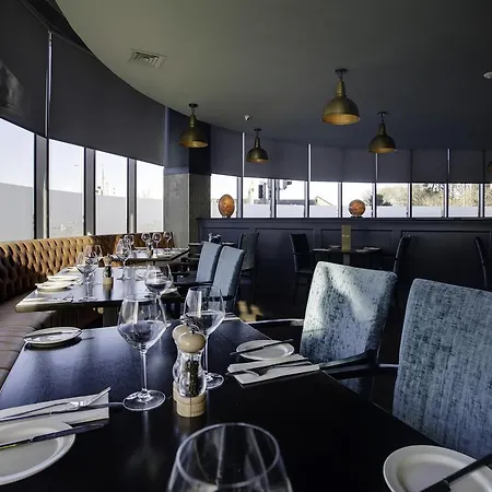 Hotel Metro Dublin Airport 4*