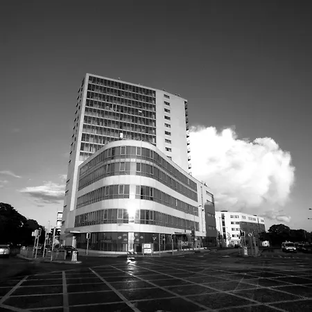 Hotel Metro Dublin Airport 4*