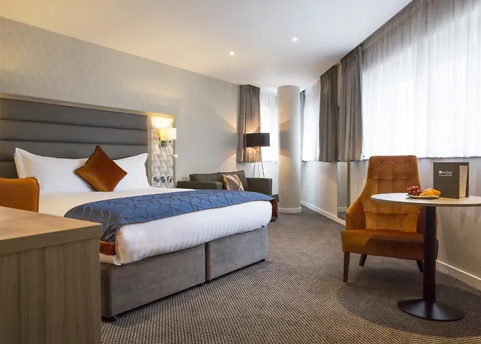 Metro Dublin Airport Szálloda 4*