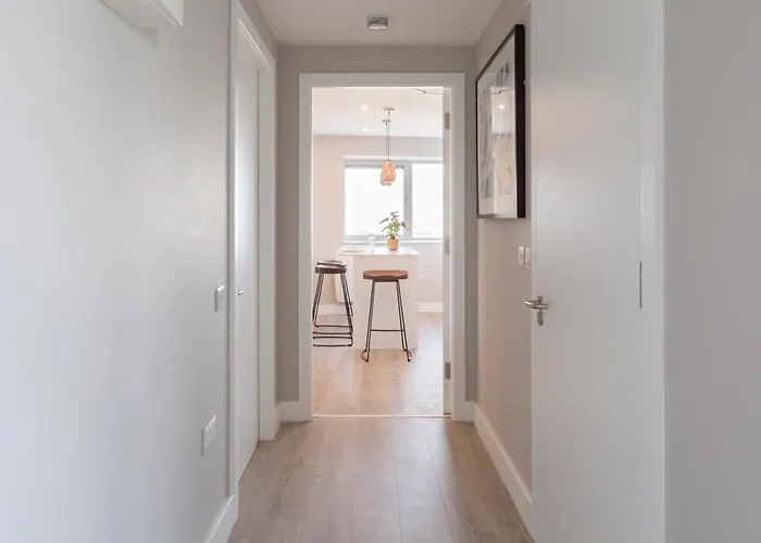 فندق مترو مطار دبلن